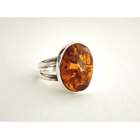 Pierścionek z  bursztynem koniakowym