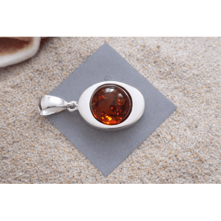 Wisiorek srebrny z bursztynem