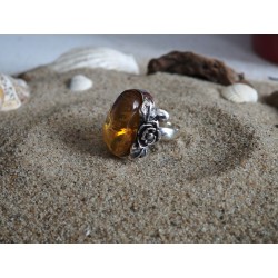 Unique ring with small rose | AmberWave