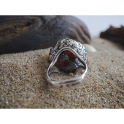 Wyjątkowy pierścionek wykonany w jednym egzemplarzu.