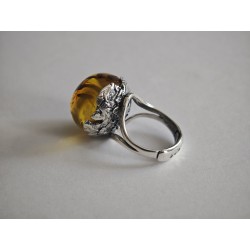 Wyjątkowy pierścionek wykonany w jednym egzemplarzu.