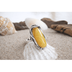 Ring with honey-white amber | AmberWave