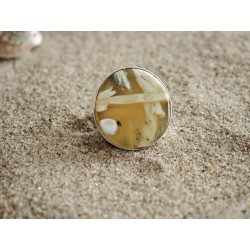 Pierścionek - monetka z pięknym bursztynem