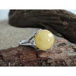 Unique ring with honey amber | AmberWave