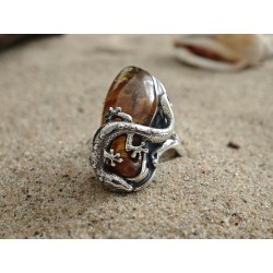 Unique ring with Baltic amber and lizard | AmberWave